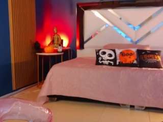 lady-brownn camsoda stream image