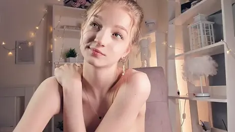 YuNabif stripchat stream image