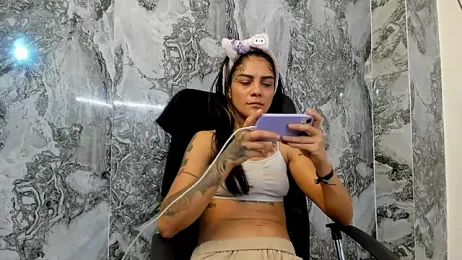 Trinna_harperr stripchat stream image