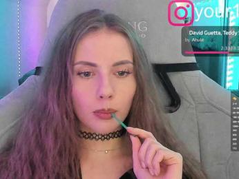 VikkiExtraCheese bongacams stream image