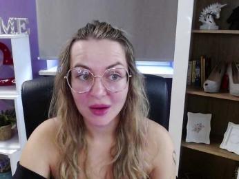 Soft-Zoey bongacams stream image