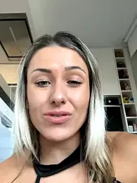 petrouchkaaa_ stripchat stream image