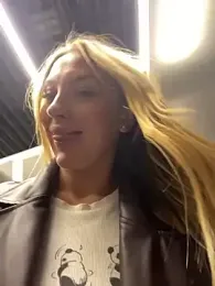 Sweet___Emily stripchat stream image