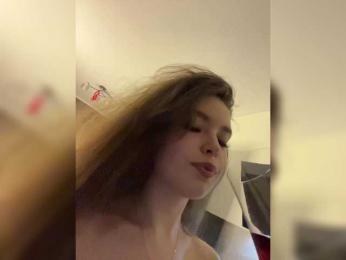 YourLadyyy bongacams stream image