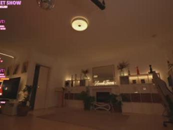 hannahjames710 chaturbate stream image