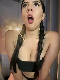 Sofia_Collins- stripchat stream image