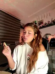 crystal_bunny7 stripchat stream image