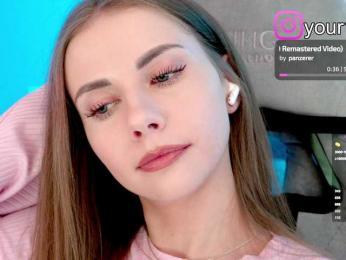 VikkiExtraCheese bongacams stream image