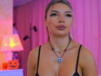 ArtTeasee bongacams stream image