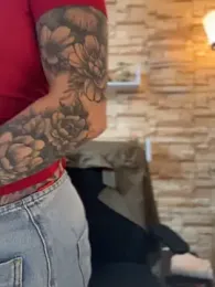 _Abril-Office1 stripchat stream image