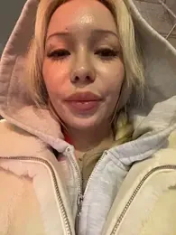 babydolll stripchat stream image