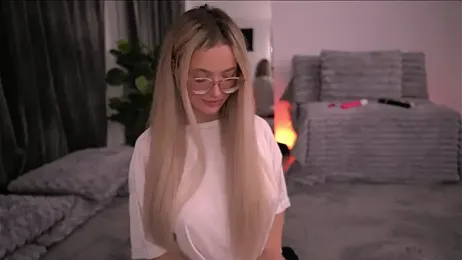 KylieJoyce stripchat stream image