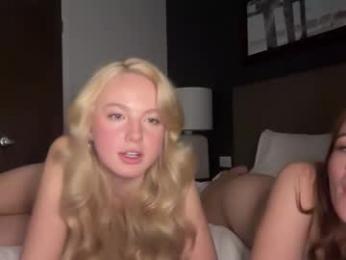 vixenvictoriaa chaturbate stream image