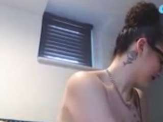 adafontaine18 camsoda stream image