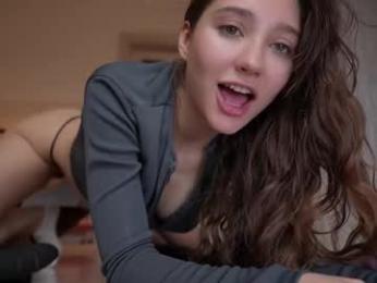 mia_elfie chaturbate stream image