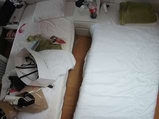 voyeurcam-julmodels-bed-5 camsoda stream image