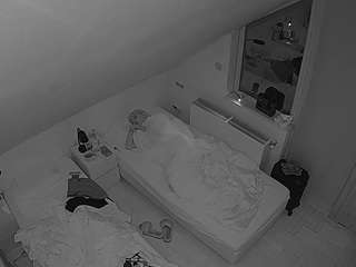 voyeurcam-julmodels-bed-7 camsoda stream image