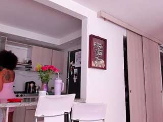 karlyee camsoda stream image