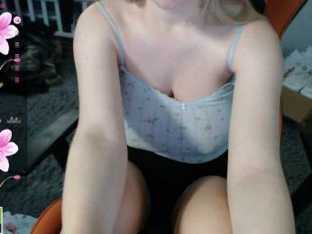 crystalyss bongacams stream image
