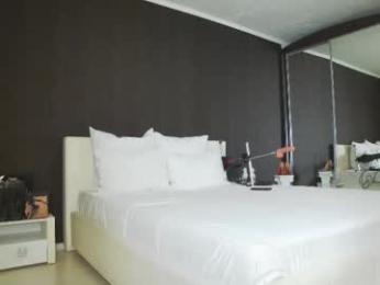 hefner_girl chaturbate stream image