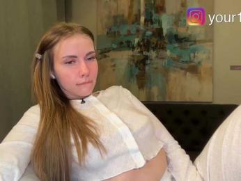 VikkiExtraCheese bongacams stream image