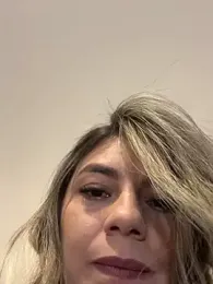 alicee16 stripchat stream image