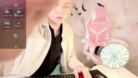 Crystal-Nuts stripchat stream image