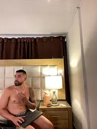 Sweet_and_caramel stripchat stream image