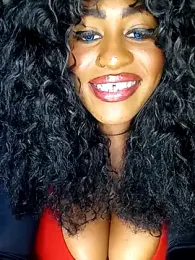 AmazonianMistress stripchat stream image