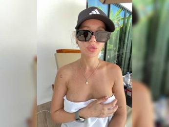 -CandyViki- bongacams stream image