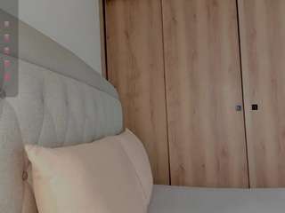 lauracriistina camsoda stream image