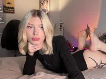 hotchubently chaturbate stream image