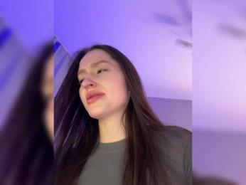 whiteTEA bongacams stream image