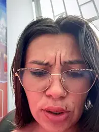 LIZ-06_ stripchat stream image