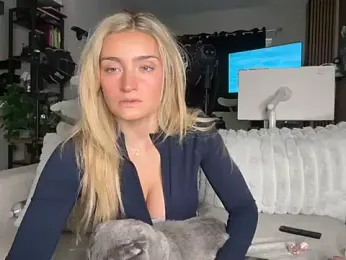 meggsworld stripchat stream image