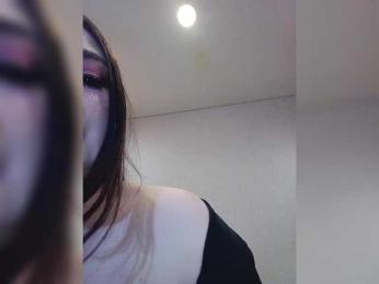 Jeanneen bongacams stream image