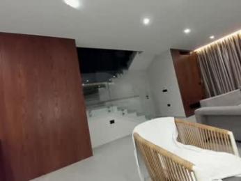 ehotlovea chaturbate stream image