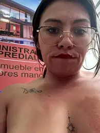 LIZ-06_ stripchat stream image