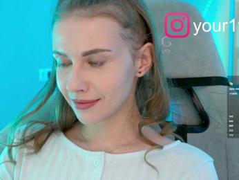 VikkiExtraCheese bongacams stream image