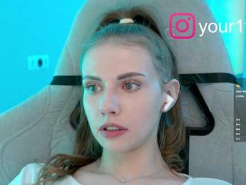 VikkiExtraCheese bongacams stream image