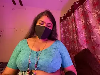 LouleyRanii stripchat stream image