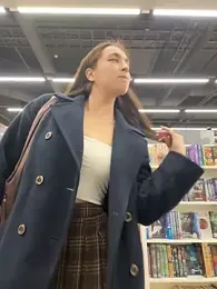 Holly_Play stripchat stream image