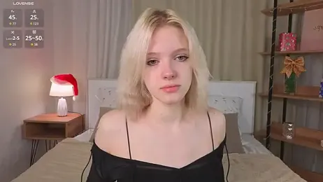 EdlaHewell stripchat stream image