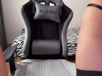 _M_O_L_O_K_O_ bongacams stream image