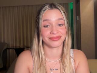 Maci Reynolds flirt4free stream image