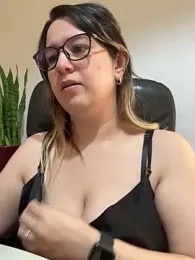 amooraaamoon stripchat stream image