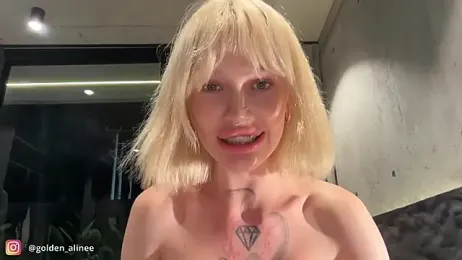 Golden_Aline stripchat stream image