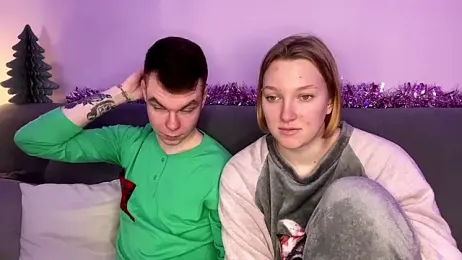 julielourens stripchat stream image