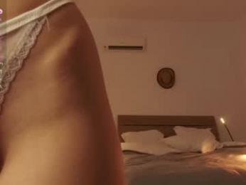 kriss0leoo chaturbate stream image