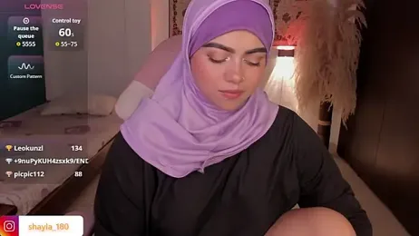 shayla_18 stripchat stream image